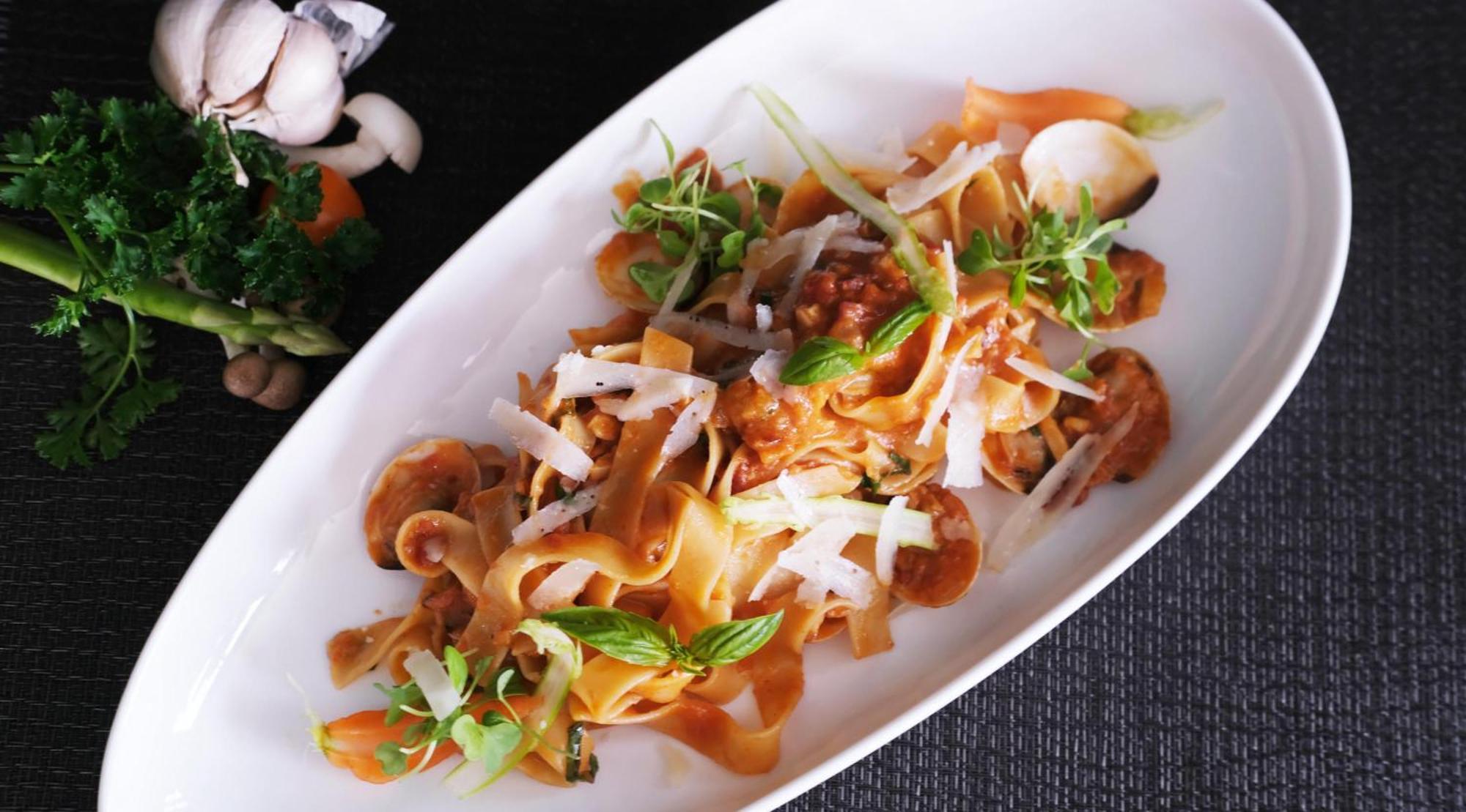 The Bloom Classic - Hotel And Bistro Hanoi Exteriör bild